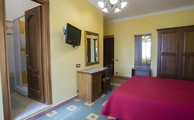 Anthony Guesthouse